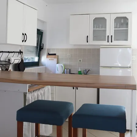 Maris Apartment